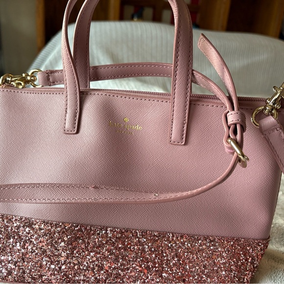 Kate Spade, Hand Bag with removable shoulder strap in excellent condition. - Picture 9 of 9